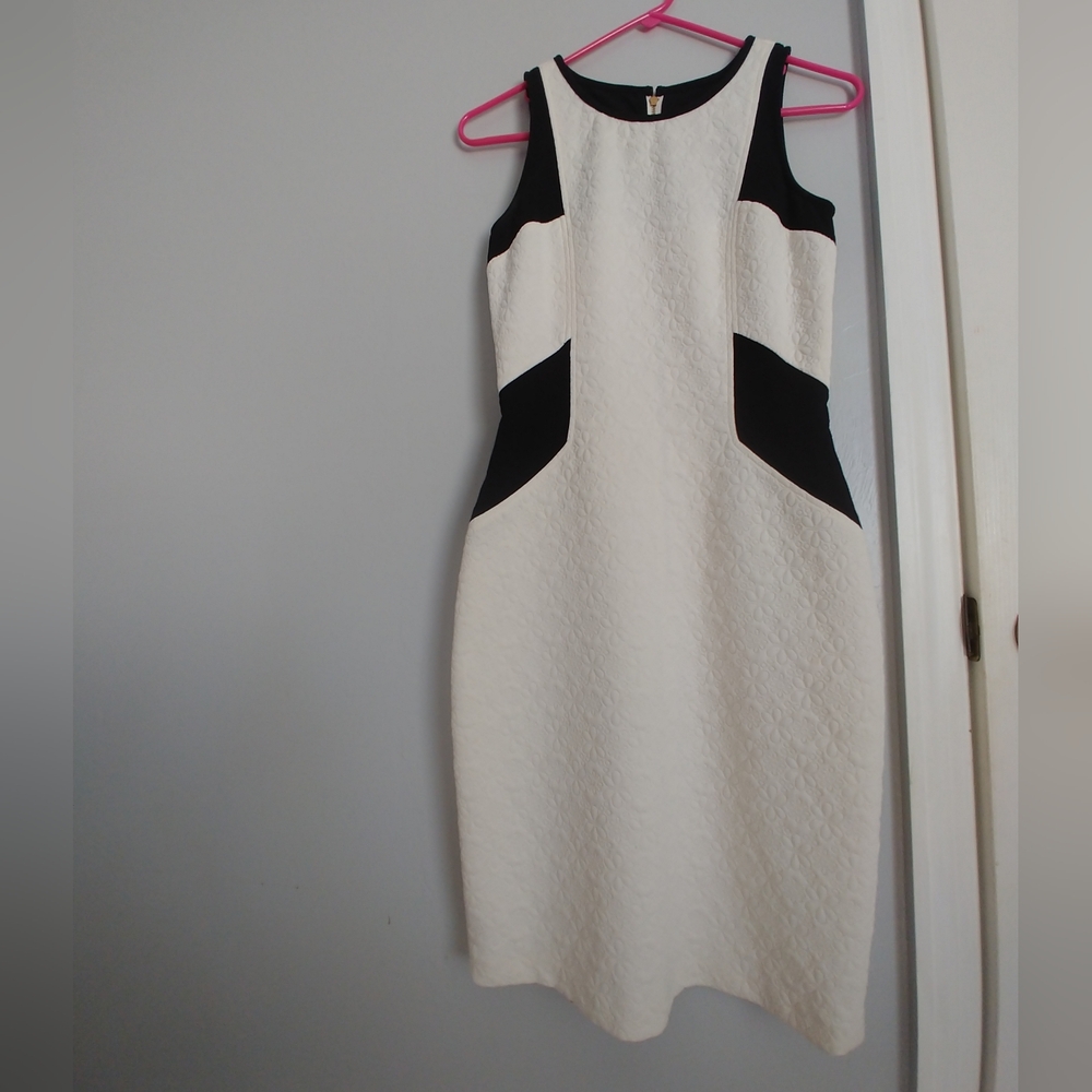 Laundry by Design White and Black Dress